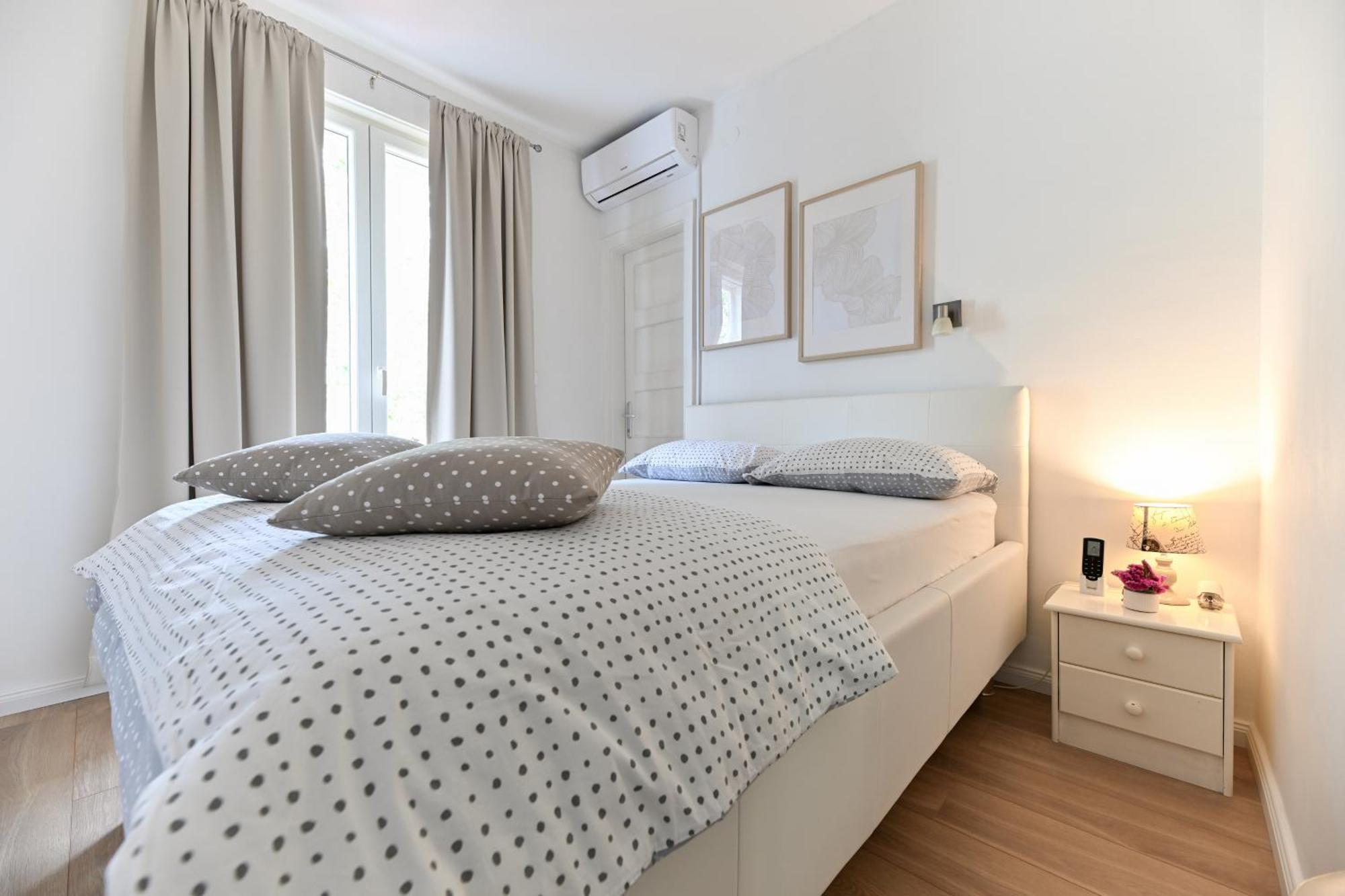 Near Zadar City Center Apartment With Free Parking And Air Condition In Each Room Exterior photo